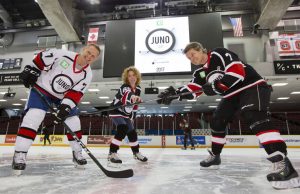 New players complete team roster for the 15th annual JUNO Cup 2017 Juno Cup Practice. Gary Roberts, Kathleen Edwards and Jim Cuddy have some fun rehearsing the ceremonial puck drop. The NHL Greats will play the Rockers, Friday, March 31. TD Place, Ottawa, ON. March 30, 2017. CARAS/iPhoto