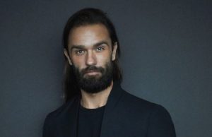 L’Oréal Paris Canada signs Brennen Demelo Brennen Demelo, L'Oréal Paris' new Hair Artist & Expert Photo credit: Alex Evans