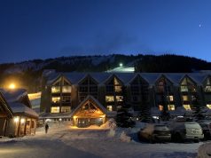 APEX MOUNTAIN RESORT: BASE TO VERTICAL AND VINTAGES