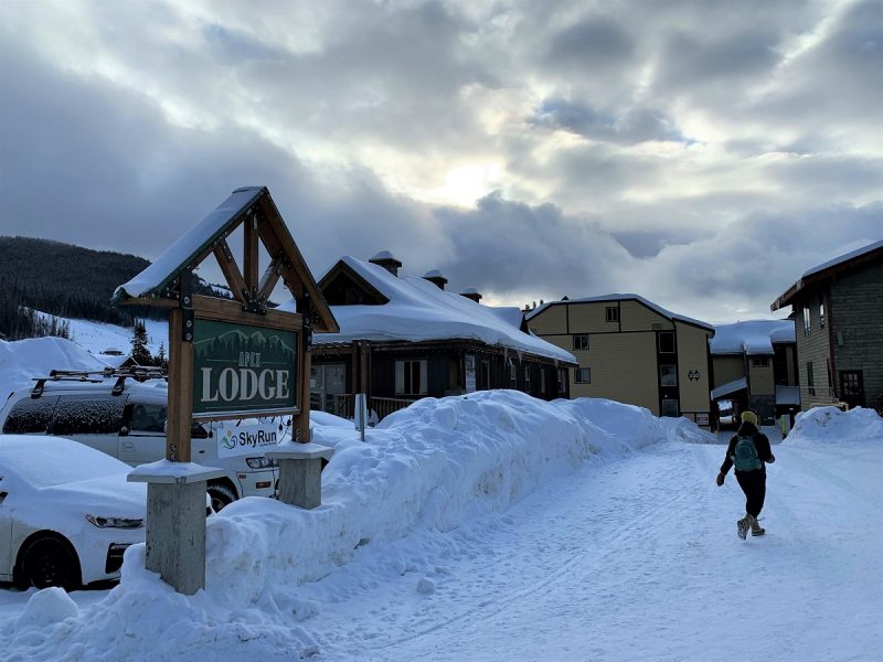 APEX MOUNTAIN RESORT: BASE TO VERTICAL AND VINTAGES - Gonzo Okanagan ...