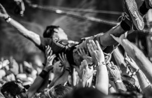 A user’s guide to crowd surfing
