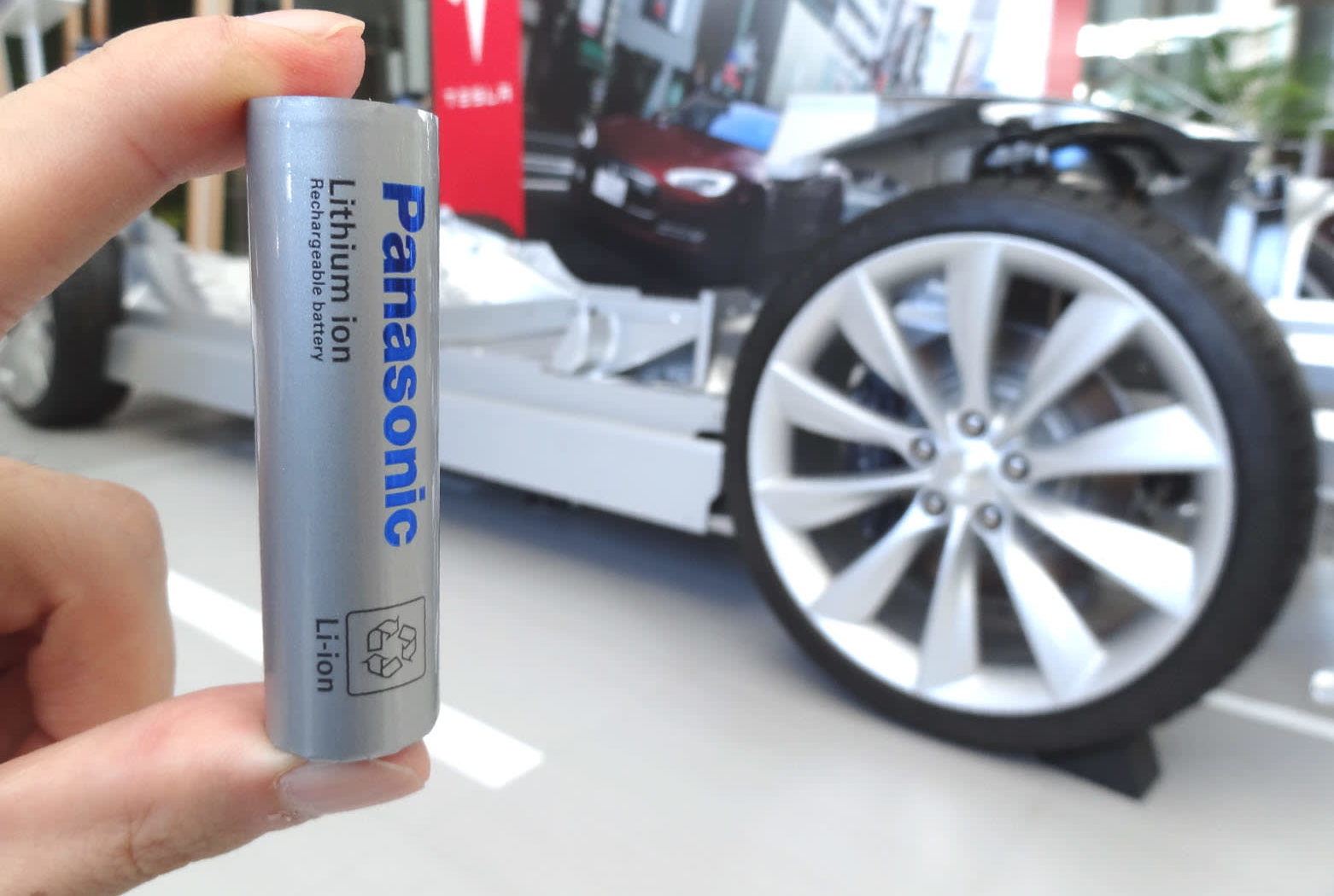 lithium ion battery tesla