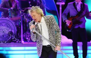 Rod Stewart announces North American tour with Cheap Trick