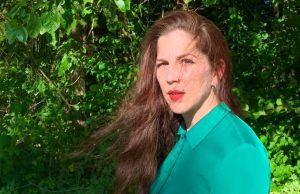 Kelowna alumna wins national award