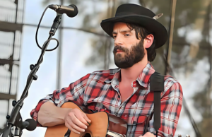 Ray LaMontagne heads to Vancouver